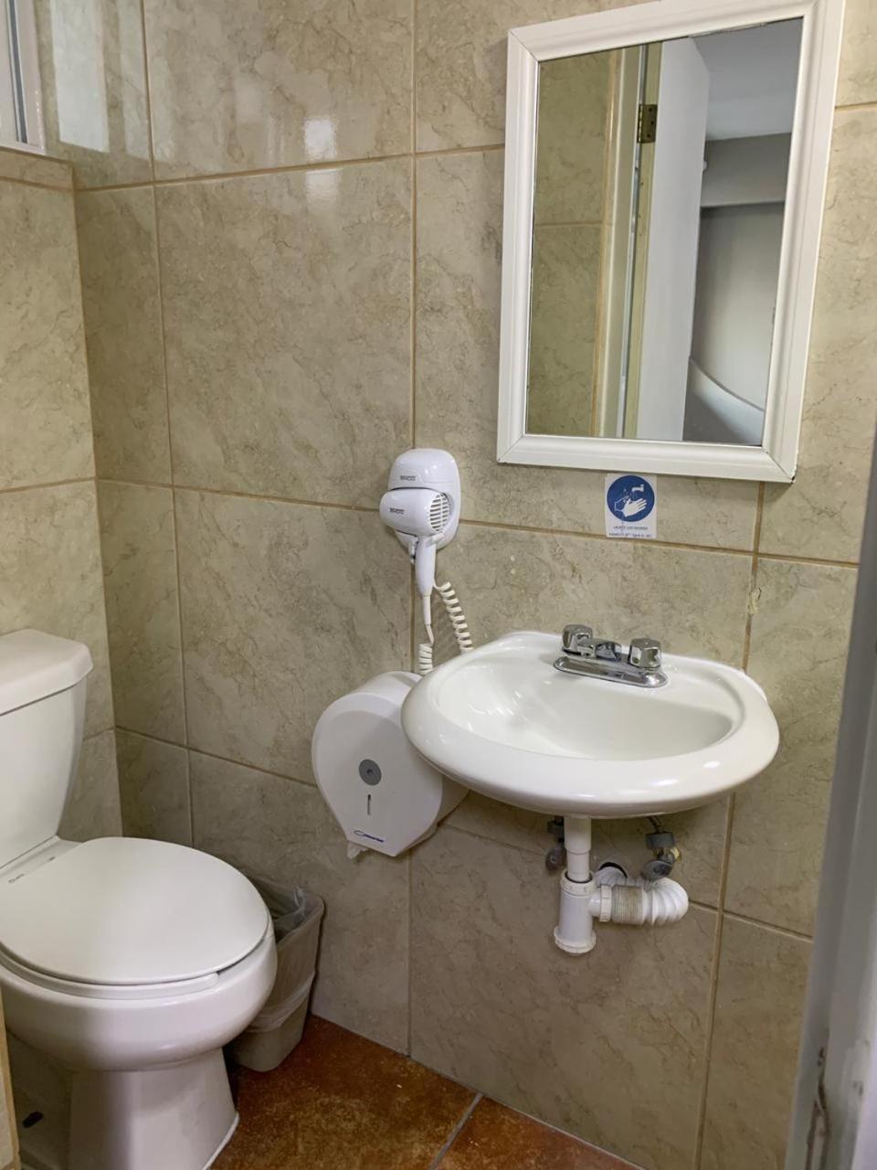 Hotel Tecnologico Керетаро Екстер'єр фото